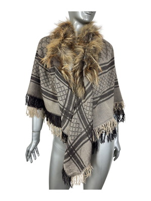 Gucci шал с лисица, вълна и коприна употребяван, модел Monogram