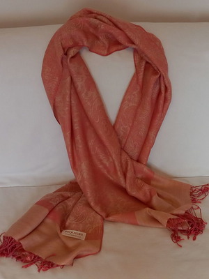 Μαντήλι σαν καινούργιο, πασμίνα 70% και μετάξι 30%, πορτοκαλί και κίτρινο