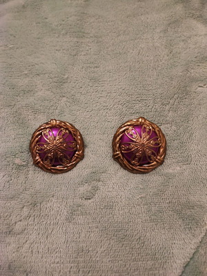 Vintage earrings new, purple with gold