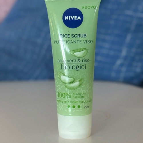 Nivea Purify Rice Scrub 75ml for Deep Facial Cleansing