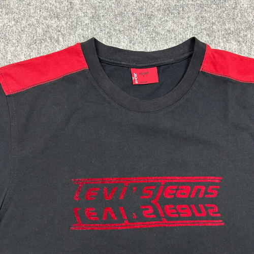 Levi's T-shirt men's small black used