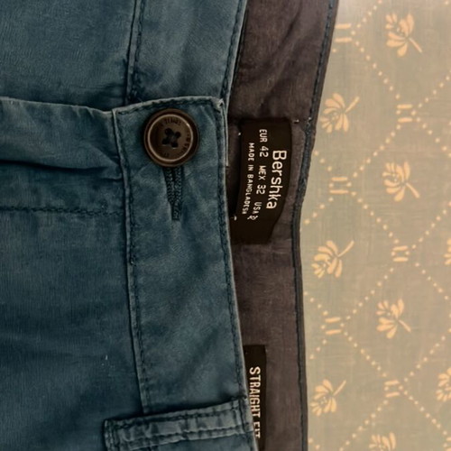 Bershka blue straight fit shorts like new, size XL