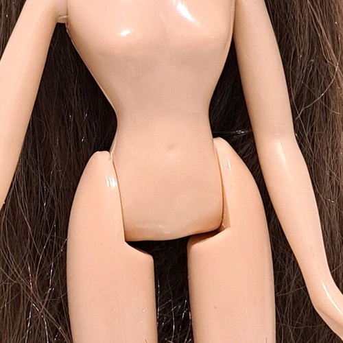 Bratz Salon'n'spa Dana doll #2 nude like new with flaws