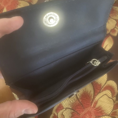Women's wristlet bag like new, dark blue