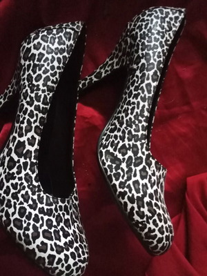 Обувки на ток като ново, размер 38