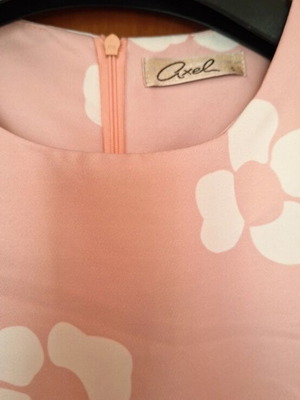 Axel dress pink floral with lining like new, alpha line, mini-midi length
