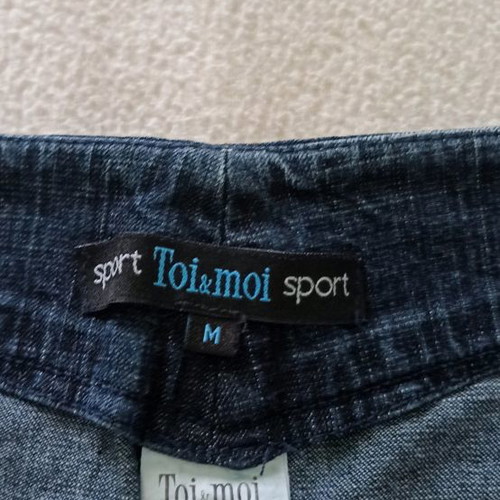 Set of 2 skirts Toi-moi and Rebecca Blu with gift T-shirt used