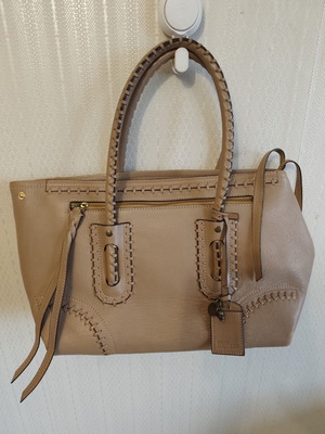 Alexander McQueen bag like new, authentic, size 39/30/17 cm