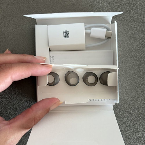 Huawei Freebuds 5 Coral ANC wireless earbuds like new