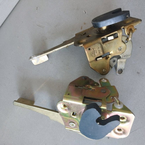 Fiat 126 interior door locks new, set of 2 pieces