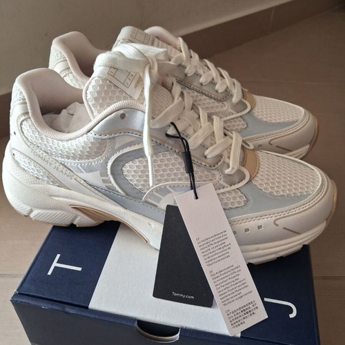 Tommy Jean women's athletic shoes new, size 39, white and gray