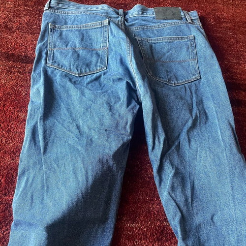 Regular blue jean like new, size L