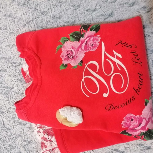 Children's sweatshirt used 10-12 years with lace and coral print