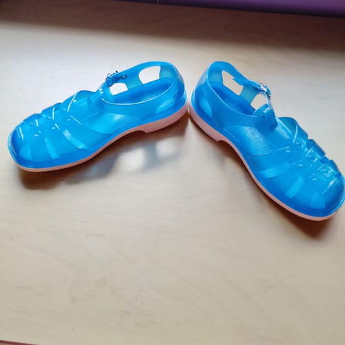 Sandals size 34 like new, blue