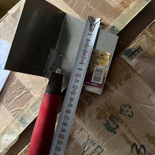 L'Outil Parfait Corner Trowel with Stainless Steel Blade and Red Handle