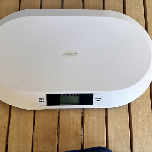 Esperanza Baby Scale used with LCD display and tare function