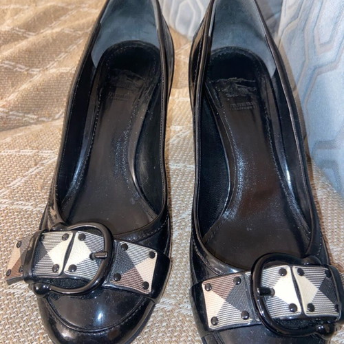Burberry low heels like new, size 36.5, black