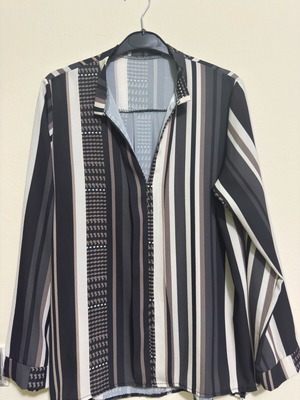 Shirt with vertical stripes like new, size M