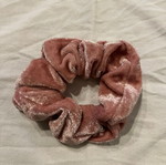 Velvet scrunchie pink new