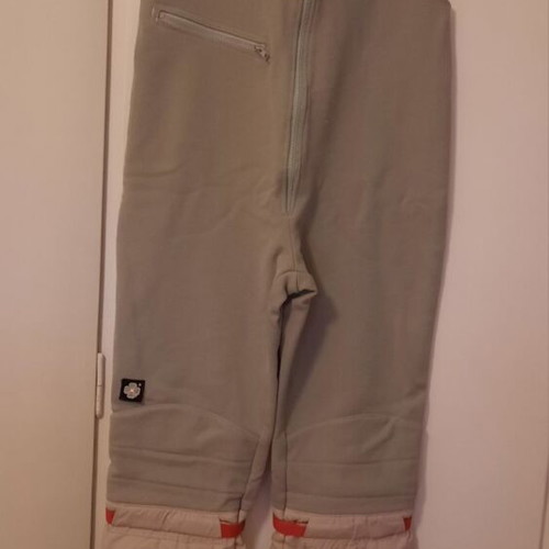 Ski snow suit size 46, seliSport, missing right strap adjuster