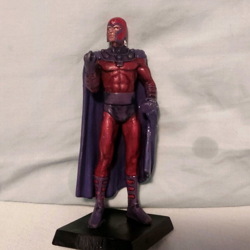 Magneto Marvel figure used, genuine, 12 cm collectible