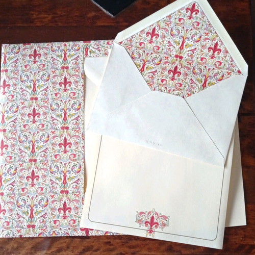 Stationery set and notebooks with Florentine design new