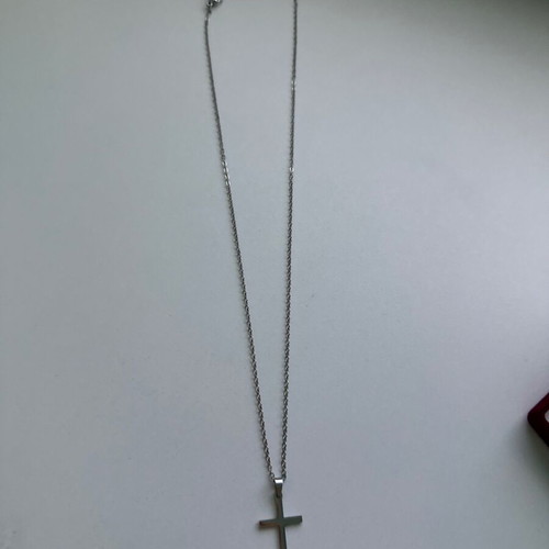 Steel cross necklace silver color, chain length 22 cm