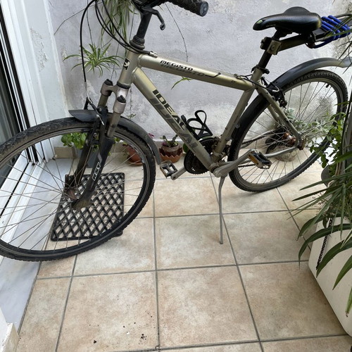 Ideal Megisto trekking bicycles used, men's and women's set of two