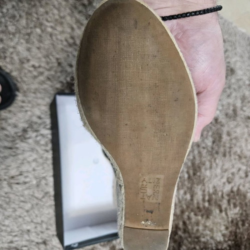 Naturalizer women's black espadrilles like new, size 37