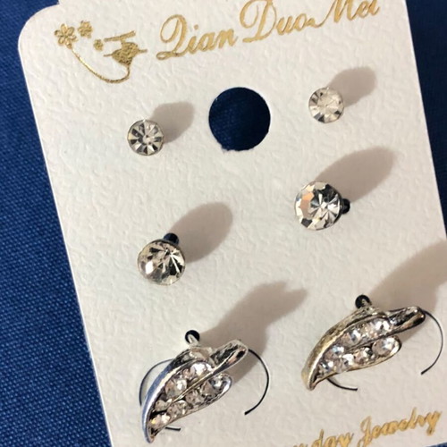 Silver Tone Rhinestone Stud and Leaf Earring Set new fashion jewelry