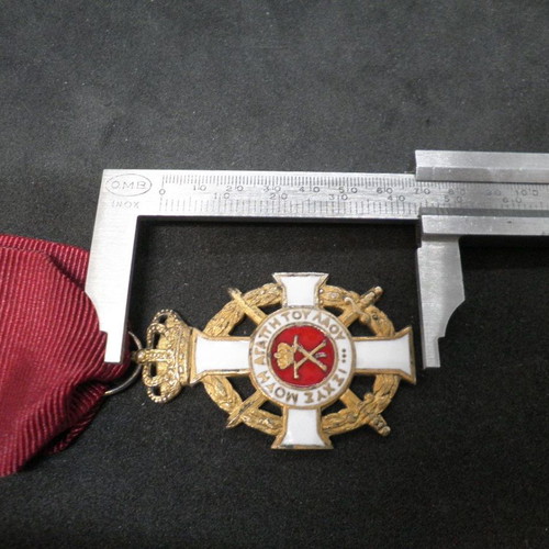 Gold Knight with Swords Order of George used with ribbon Spink