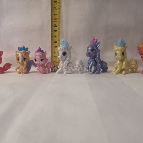 Animal figures used, pack of 7 pieces