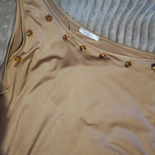Naiba gold dress like new with one shoulder and decorative strass