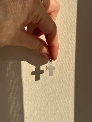 Sterling Silver Cross Charm like new, silver
