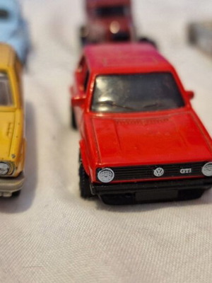 Hot Wheels vintage toy cars like new
