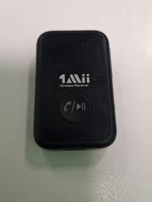 Bluetooth 1Mii B07 Pro used with OLED display and built-in microphone