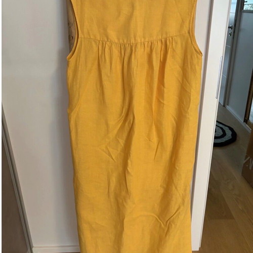 Achivada Sleeveless Embroidered Linen Caftan Yellow Zeus new