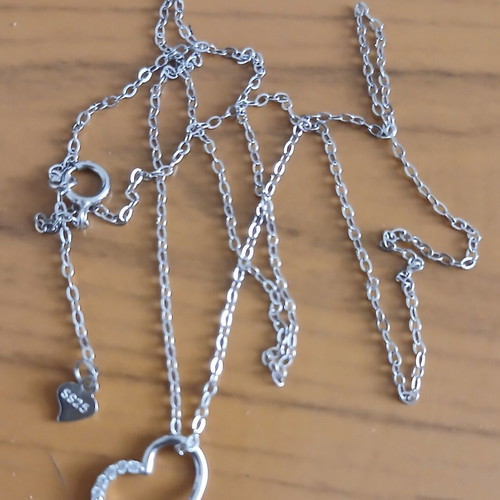 Silver necklace 925 with heart pendant and sparkling zircon stones like new