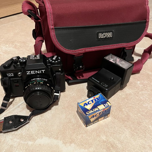 Zenit 122 Vintage Camera Set like new with Lens, Flash, and Bag