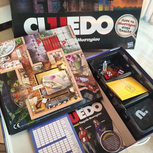 Cluedo board game like new, classic mystery