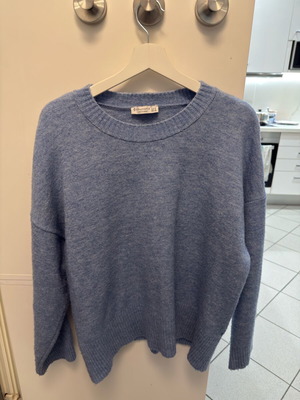 Stradivarius oversized pullover like new, turquoise size M