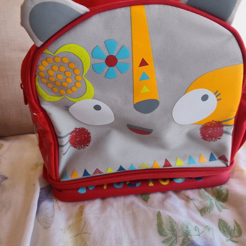 Backpack bag with lunchbox and water bottle holder like new