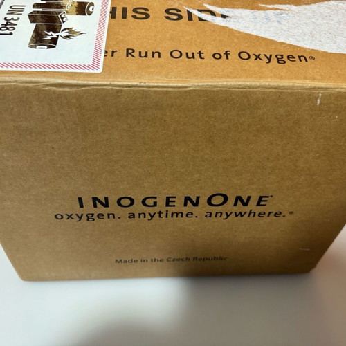 Portable oxygen concentrator Inogen One G5 with large 16 cell battery like new
