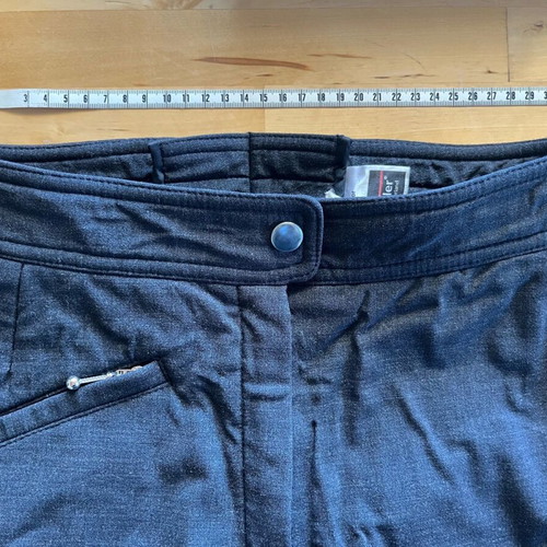Ski pants XS used with fleece lining Austrian
