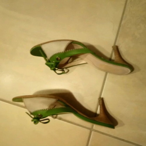 Tod's sandals used, beige and green with wooden heel, size 36.5