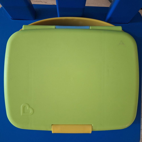 Munchkin kids lunch box used with compartments