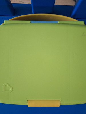 Munchkin kids lunch box used with compartments