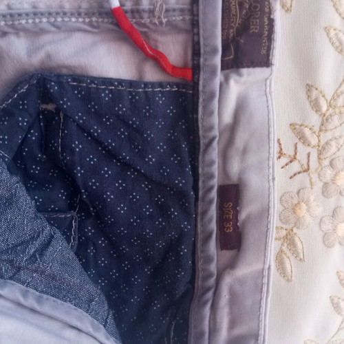 Pants size 33