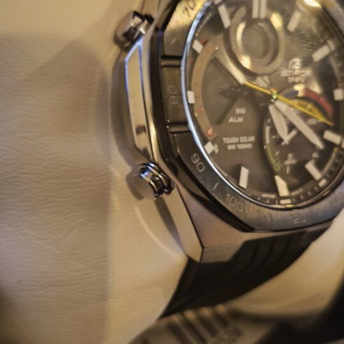 Casio ECB-950 Edifice watch like new with Bluetooth and tough solar