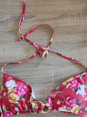 Bikini top Trendyol multicolor like new, size M